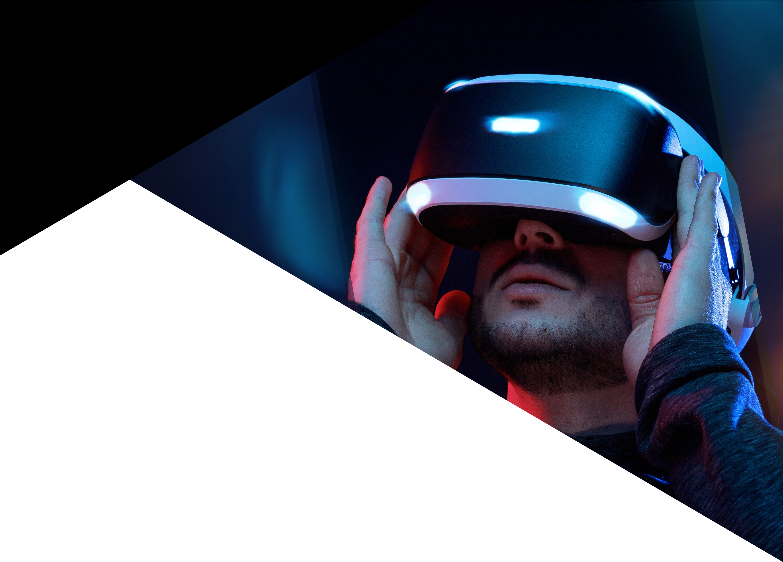 VRを楽しむ人の画像